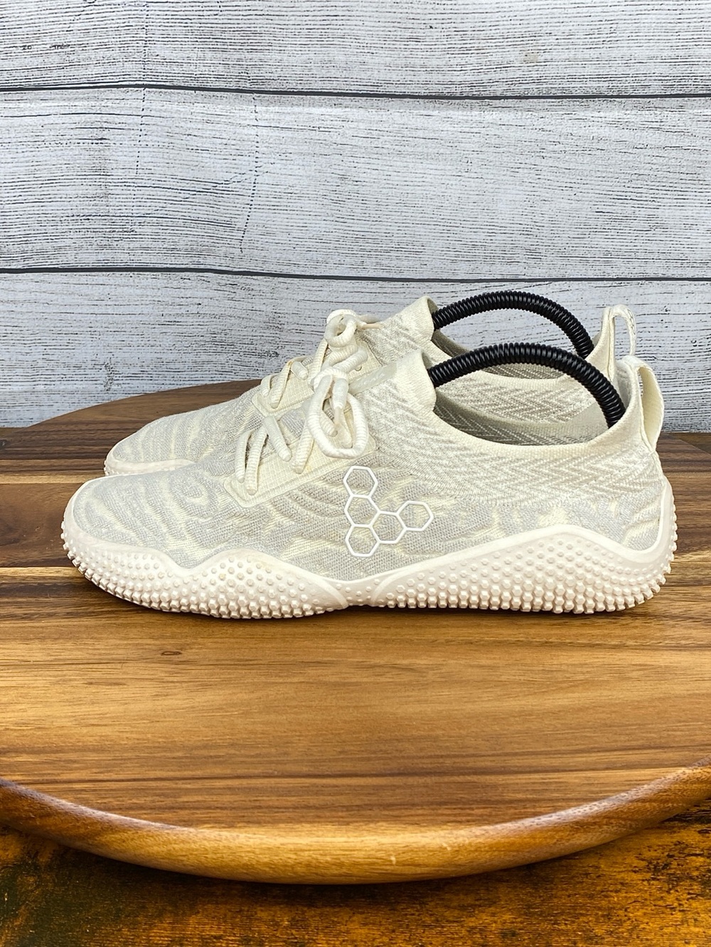 Vivobarefoot Motus Studio Sneaker Cream Arctic Wolf Minimalist Shoe Women Size 8
